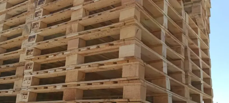 Tarimas de tacón recicladas 40×48